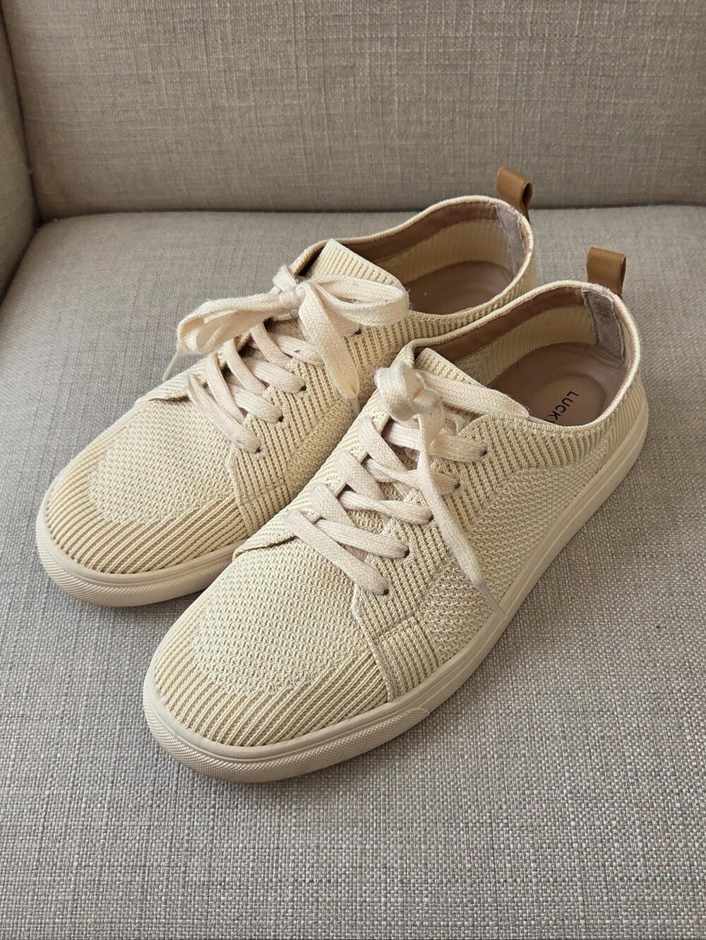 Lucky Brand Beige Knit Lace-Up Sneakers Size 8.5 Womens Laddix Neutral Walking